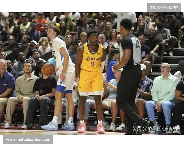 弗拉格半场得10分表现平平 15投仅5中效率显著下滑