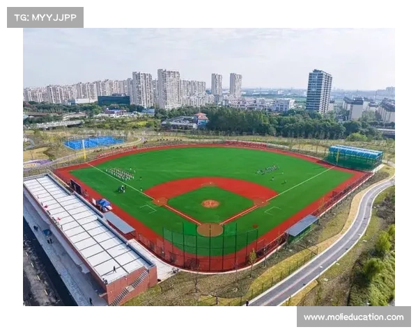 良渚棒垒球中心升级多功能场地 触式橄榄球硬件标准正式出台