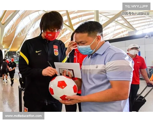 韩国混血球员延斯入选国家队 世预赛成归化球员试验场