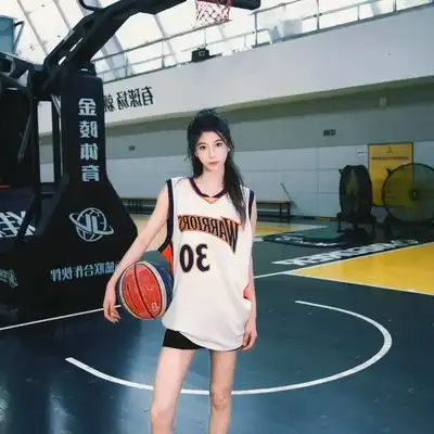 陆俊
